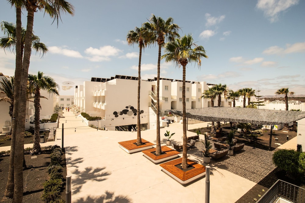 Aequora Lanzarote Suites — Hotel building in Puerto del Carmen, Canary Islands