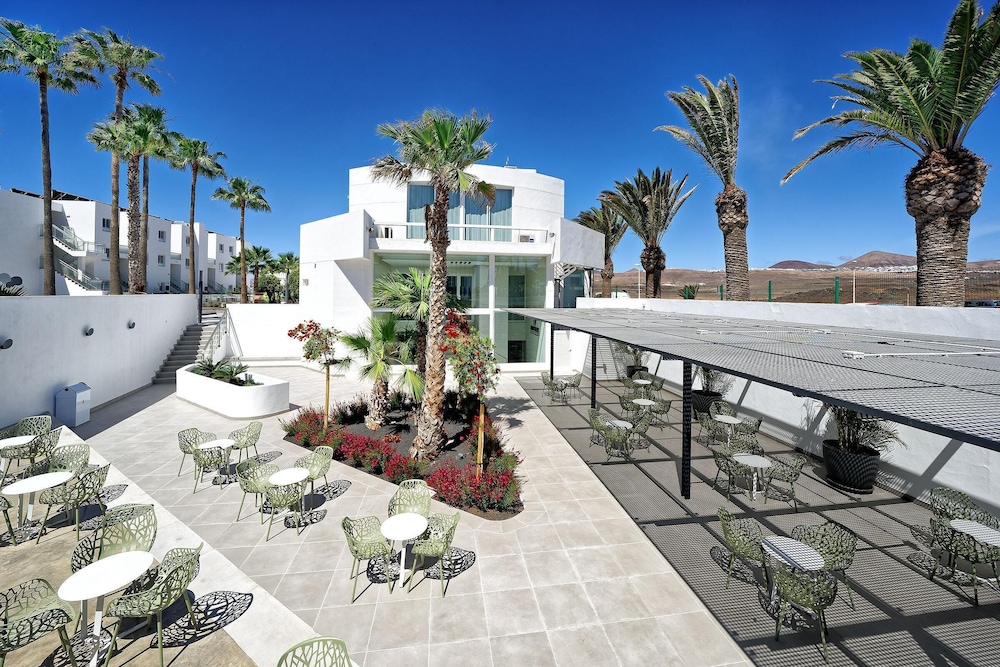 Aequora Lanzarote Suites — Hotel building in Puerto del Carmen, Canary Islands