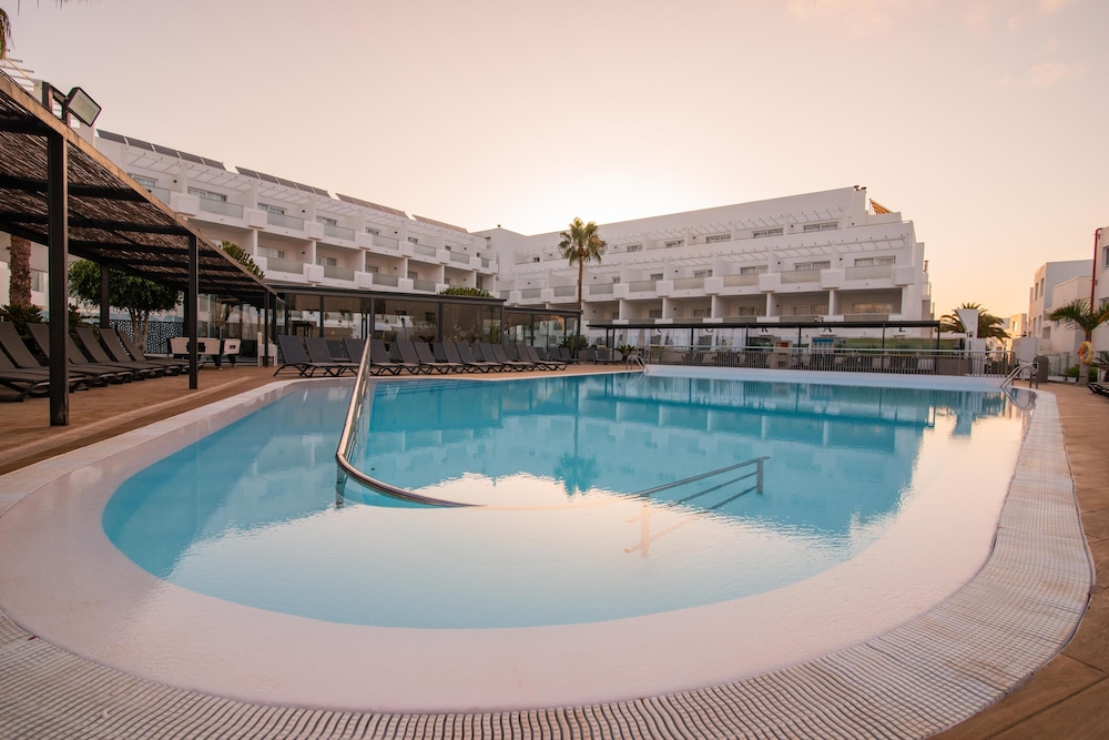 Aequora Lanzarote Suites — Swimming pool in Puerto del Carmen, Canary Islands