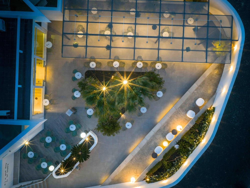 Aequora Lanzarote Suites — Restaurant & bars in Puerto del Carmen, Canary Islands