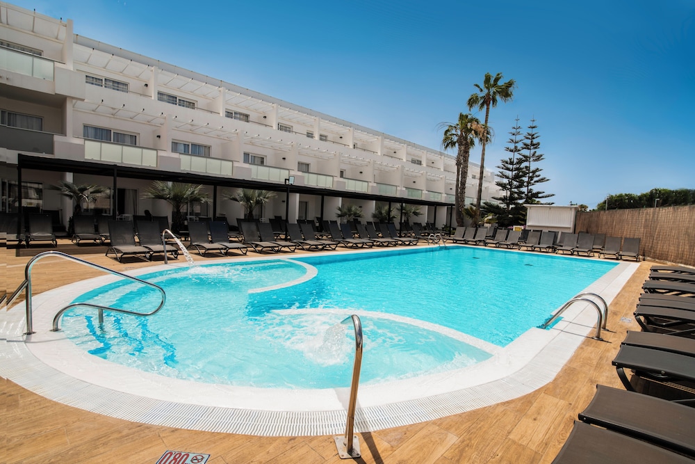 Aequora Lanzarote Suites — Swimming pool in Puerto del Carmen, Canary Islands