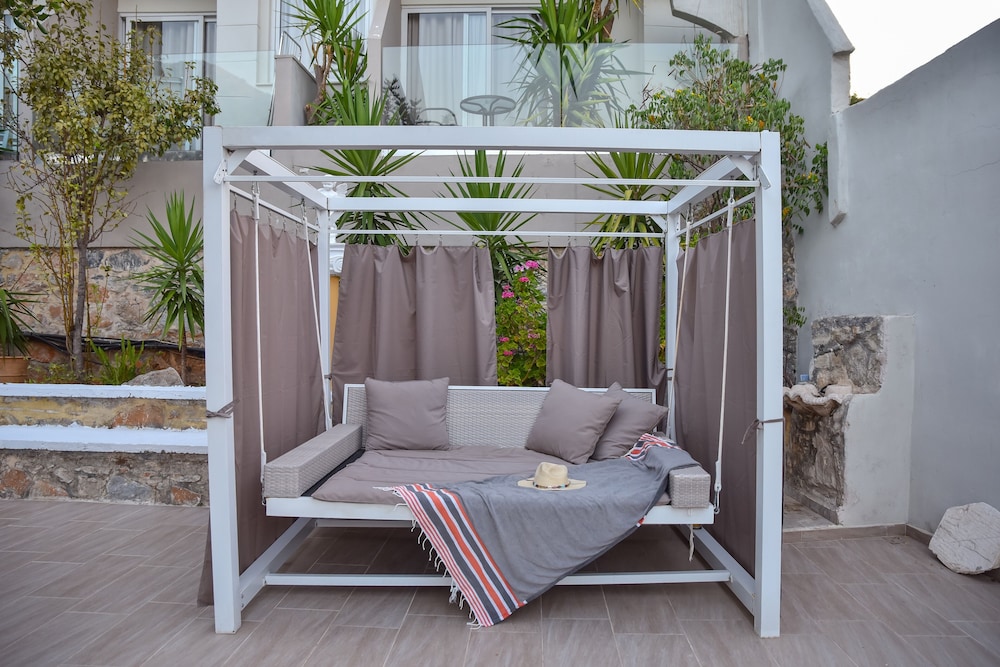 Bali Mare Village — Hotel rooms in Bali
