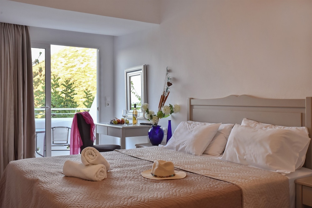 Bali Mare Village — Hotel rooms in Bali