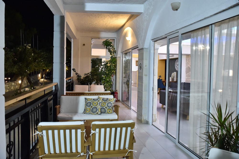 Bali Mare Village — Hotel building in Bali