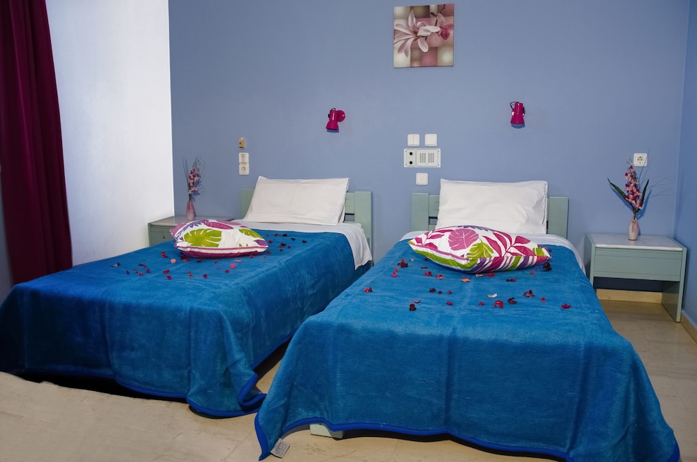 Galini Apartments — Hotel rooms in Malia