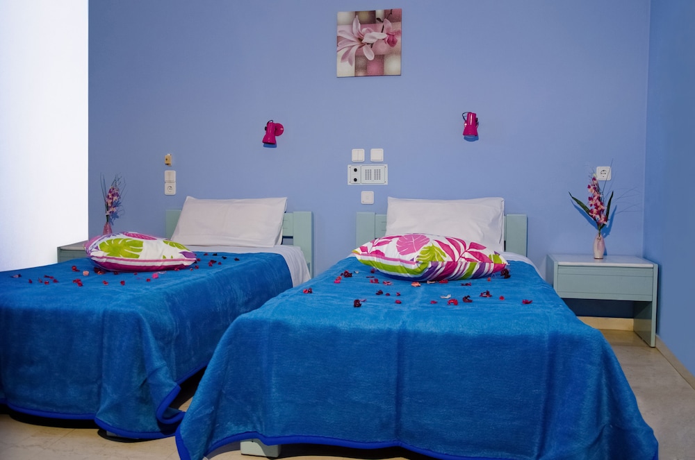 Galini Apartments — Hotel rooms in Malia