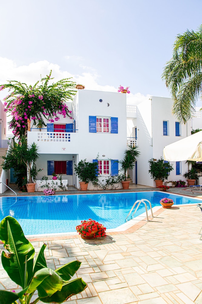 Galini Apartments — Swimming pool in Malia