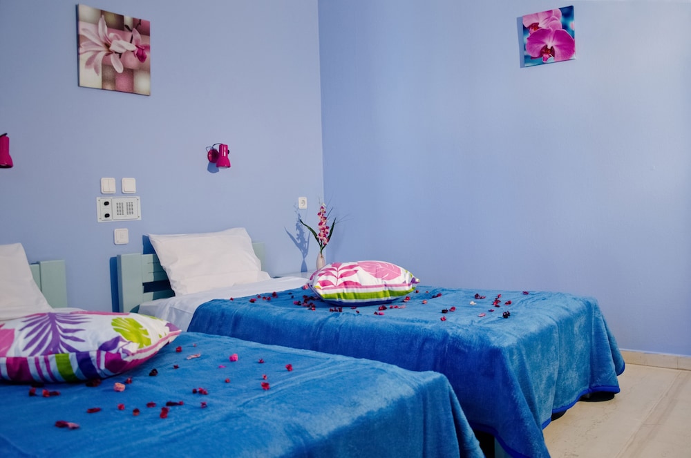 Galini Apartments — Hotel rooms in Malia