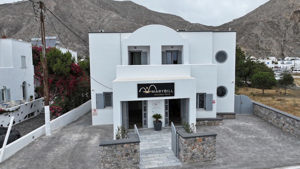 Marybill — Hotel building in Perissa, South Aegean