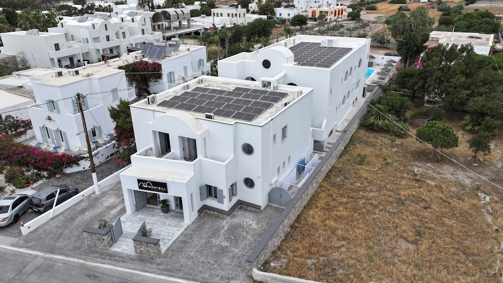 Marybill — Hotel building in Perissa, South Aegean