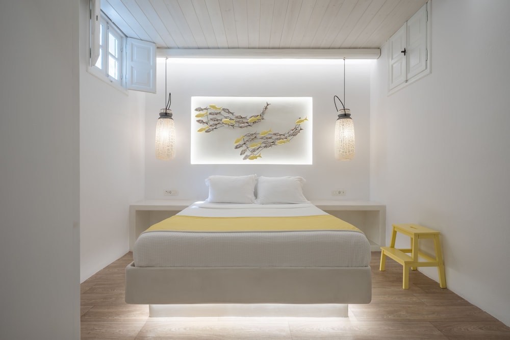 Oia Sunset Villas — Hotel rooms in Oia, South Aegean