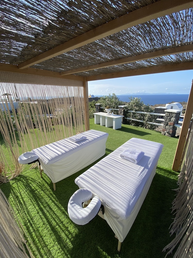 Oia Sunset Villas — Beach in Oia, South Aegean