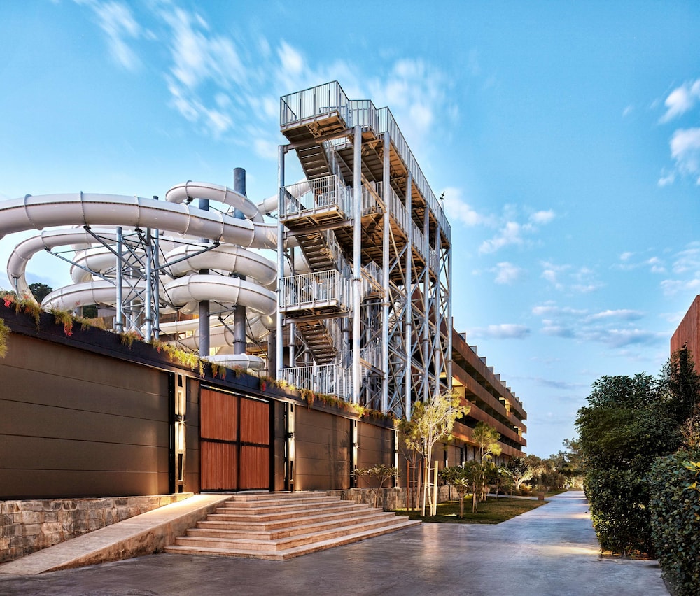 Maxx Royal Kemer — Hotel building in Kemer