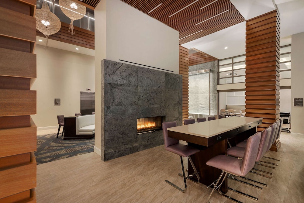 Homewood Suites New York/Midtown Manhattan Times Square — Restaurant & bars in New York City, New York State