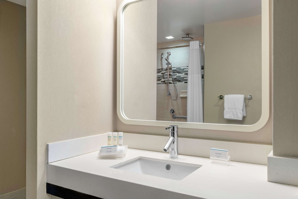 Homewood Suites New York/Midtown Manhattan Times Square — Hotel rooms in New York City, New York State