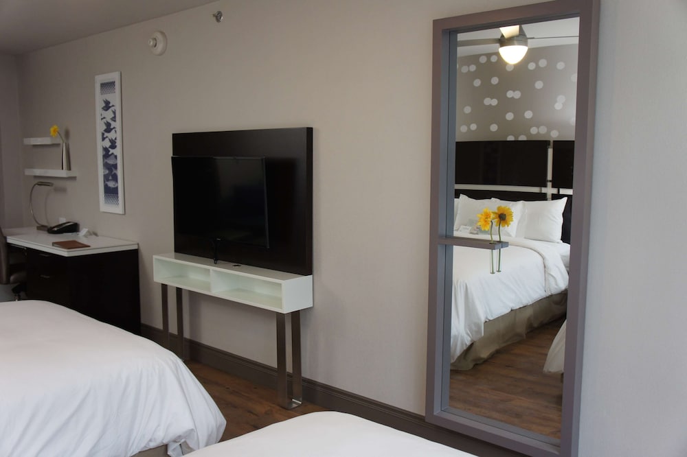 Homewood Suites New York/Midtown Manhattan Times Square — Hotel rooms in New York City, New York State