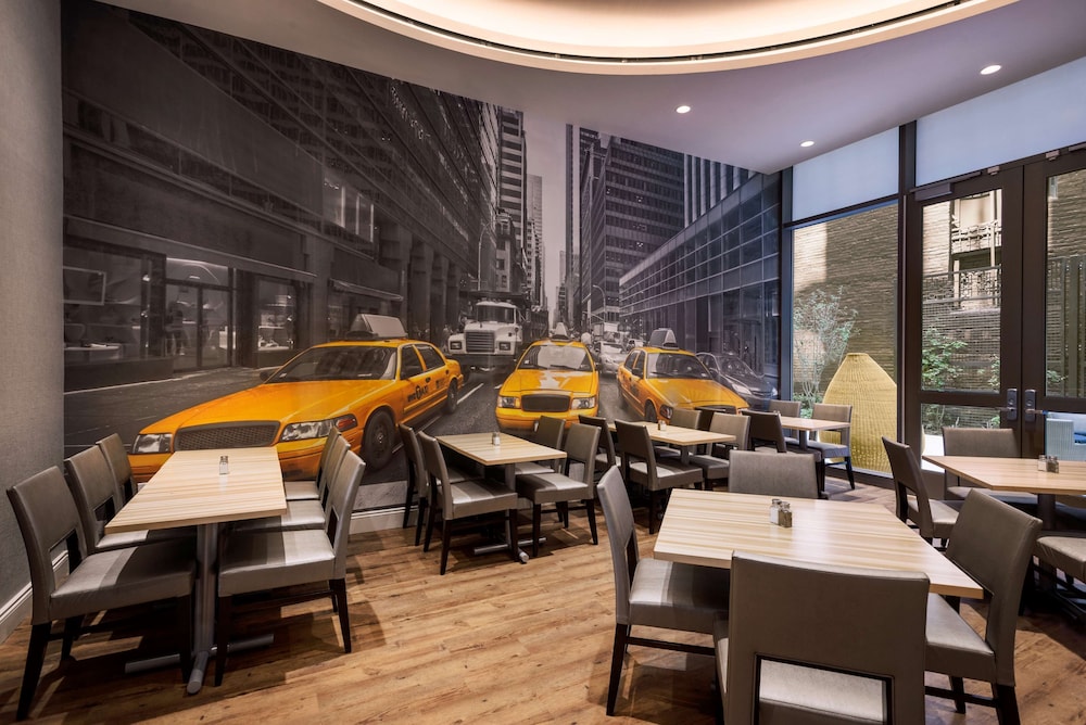 Homewood Suites New York/Midtown Manhattan Times Square — Restaurant & bars in New York City, New York State