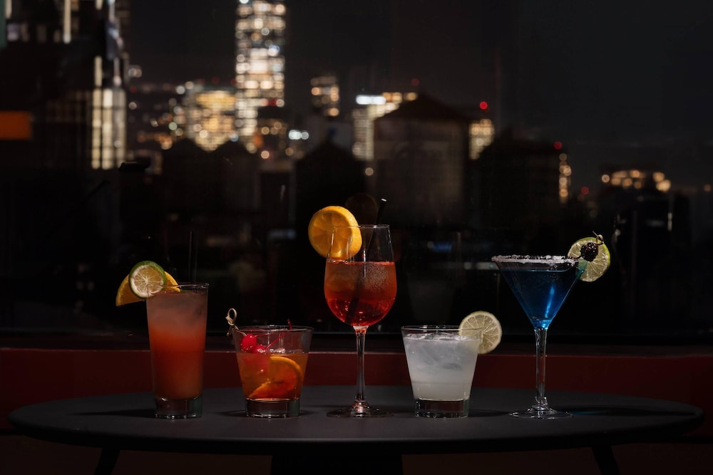 Cambria Hotel New York - Chelsea — Restaurant & bars in New York City, New York State