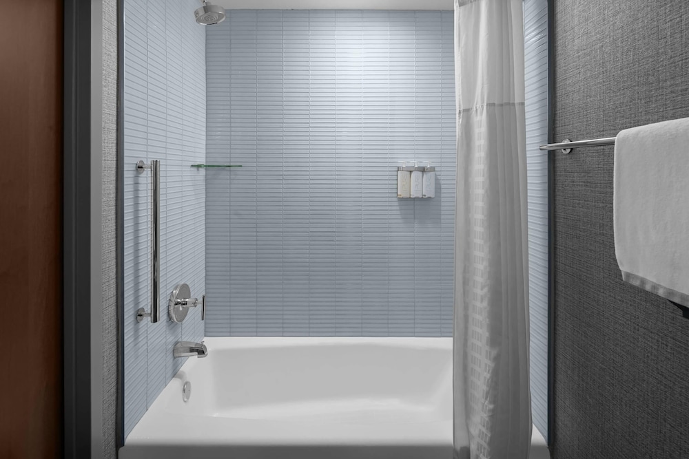 Cambria Hotel New York - Chelsea — Hotel rooms in New York City, New York State
