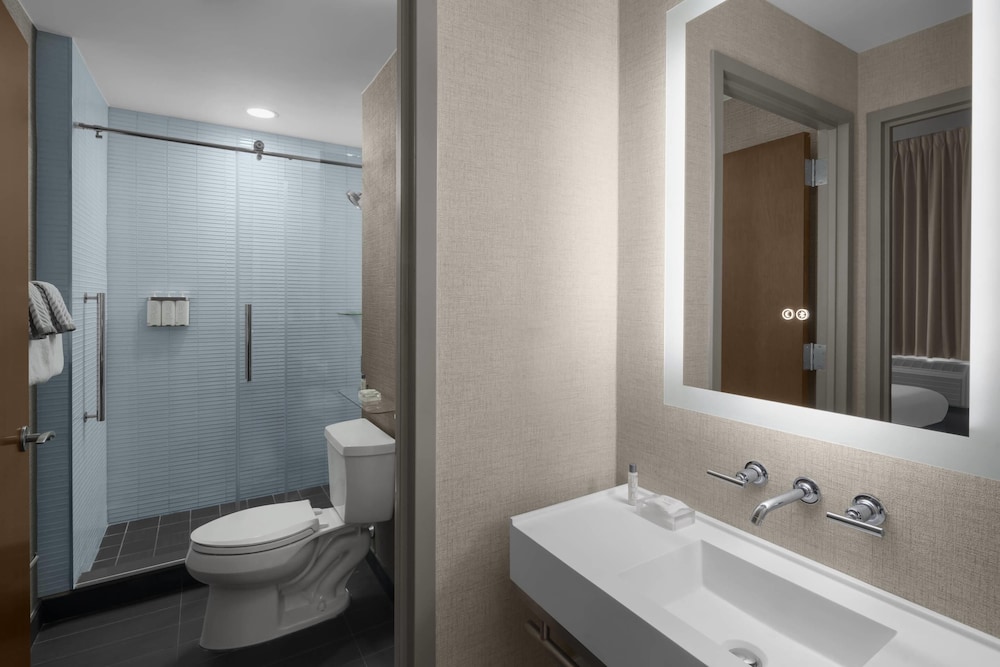 Cambria Hotel New York - Chelsea — Hotel rooms in New York City, New York State
