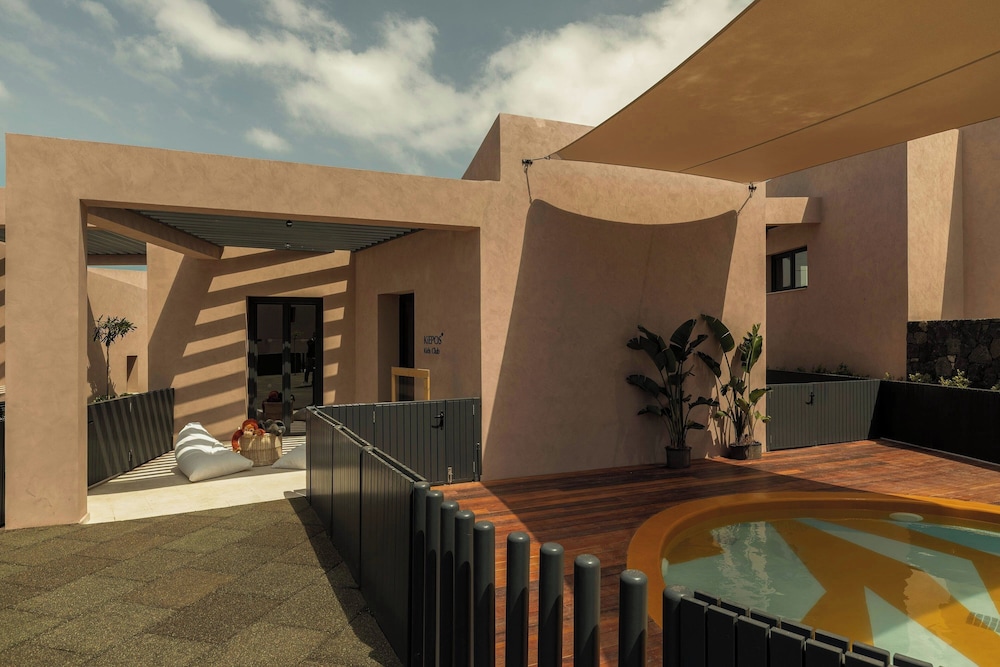 Domes Novos Santorini, Autograph Collection — Attractions for children in Oia, South Aegean
