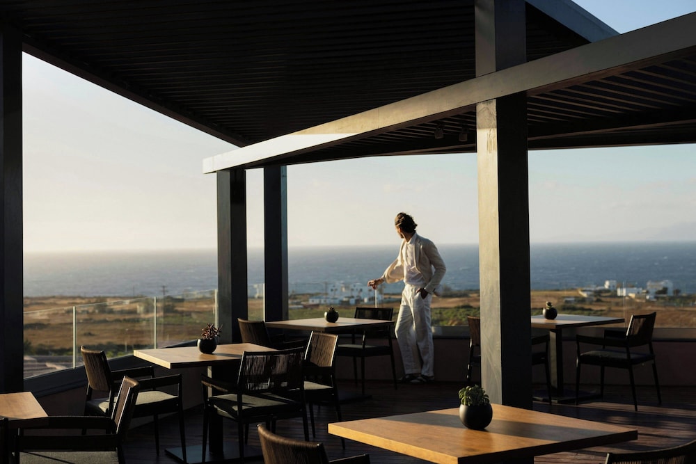 Domes Novos Santorini, Autograph Collection — Restaurant & bars in Oia, South Aegean