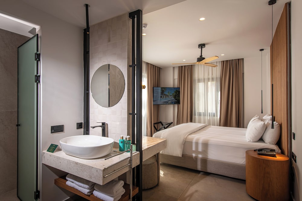 Noble Hotel Suites - Adults Only — Hotel rooms in Gouves