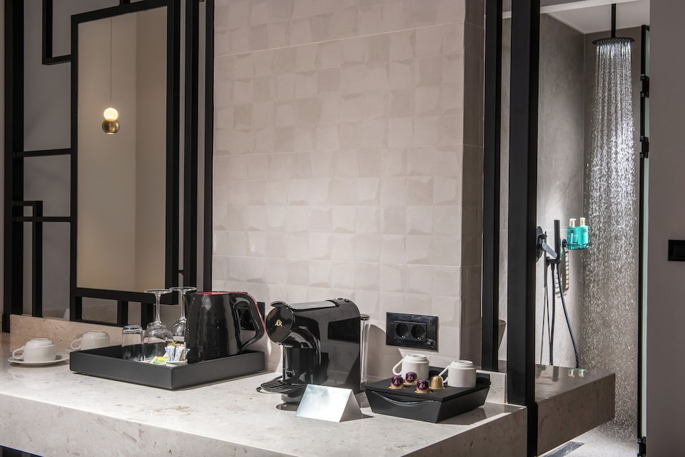 Noble Hotel Suites - Adults Only — Hotel rooms in Gouves