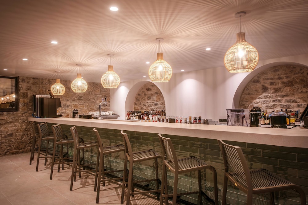 Noble Hotel Suites - Adults Only — Restaurant & bars in Gouves