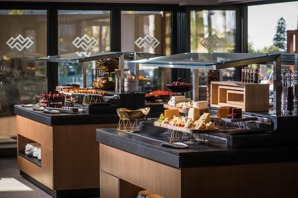 Noble Hotel Suites - Adults Only — Restaurant & bars in Gouves