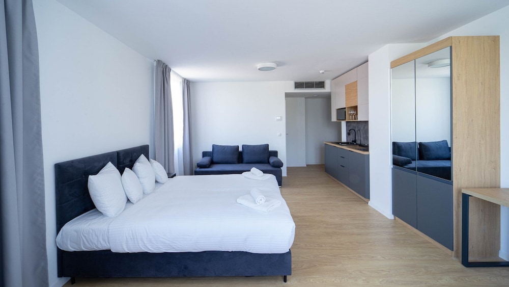Milo Aparthotel — Hotel rooms in Wroclaw, Lower Silesia