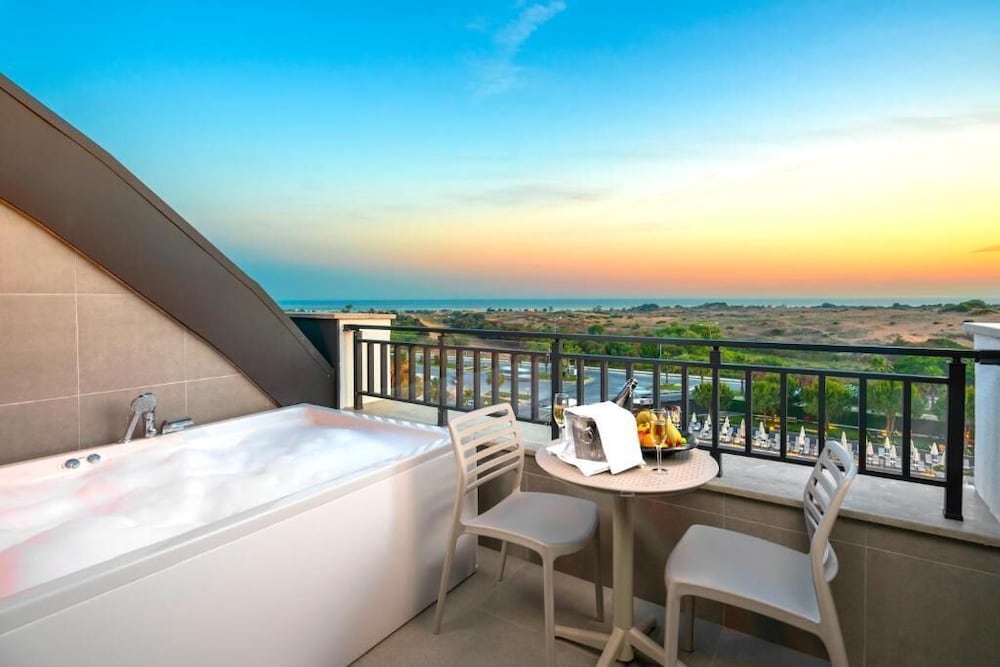 Vox Maris Resort- Ultra All Inclusive — View in Side