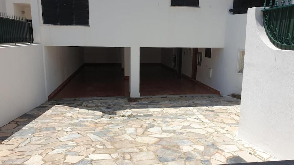 Monte Gordo Hotel Apartamentos & Spa — Hotel building in Monte Gordo, Faro