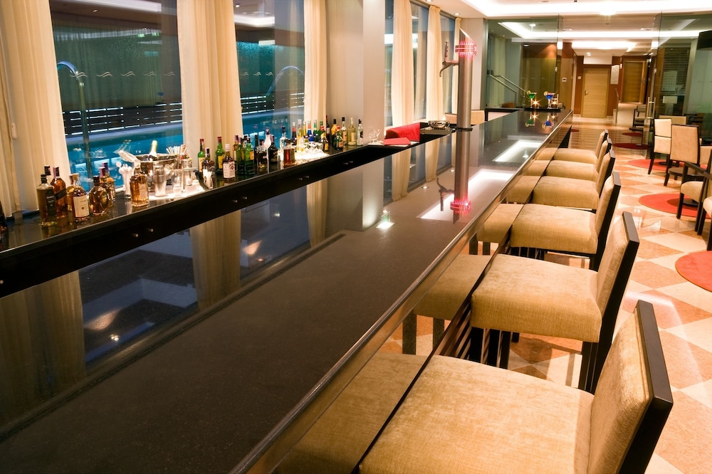 Monte Gordo Hotel Apartamentos & Spa — Restaurant & bars in Monte Gordo, Faro
