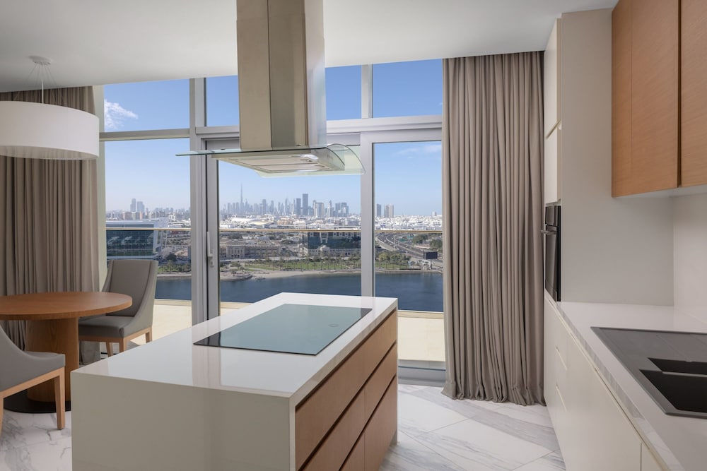 Marriott Marquis Dubai Creek — Hotel rooms in Dubai