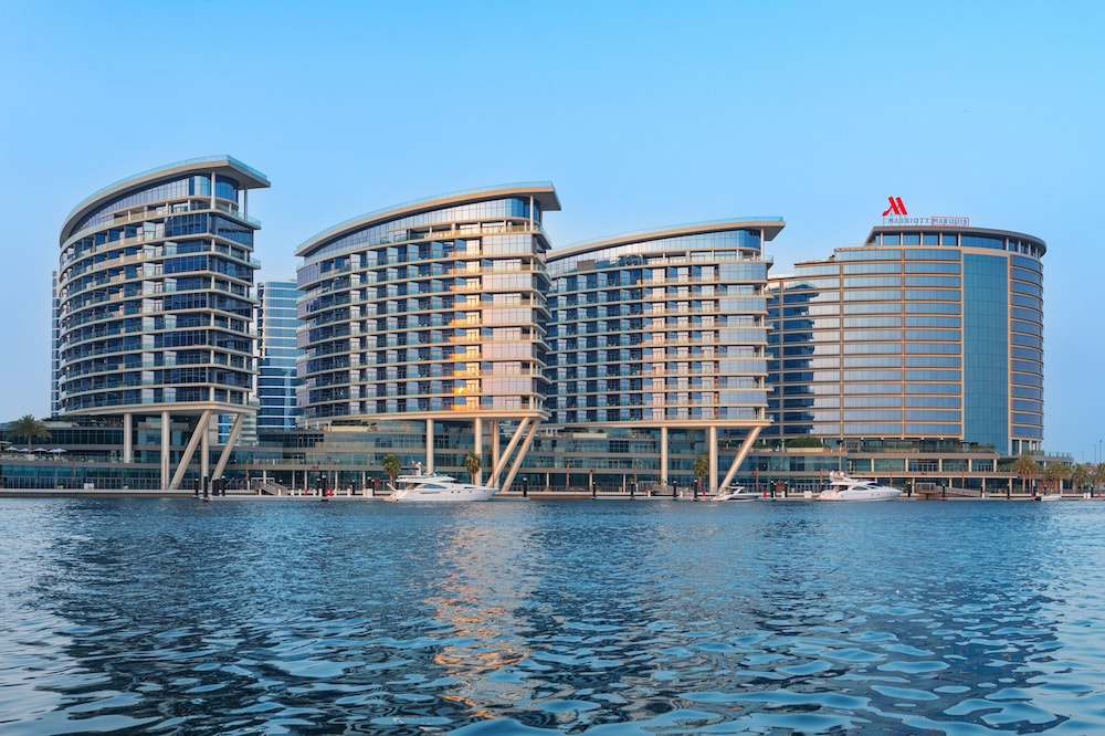 Marriott Marquis Dubai Creek — Hotel building in Dubai