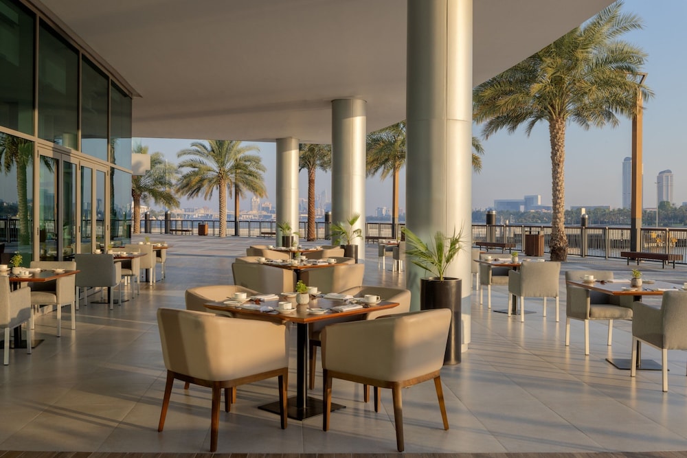 Marriott Marquis Dubai Creek — Restaurant & bars in Dubai