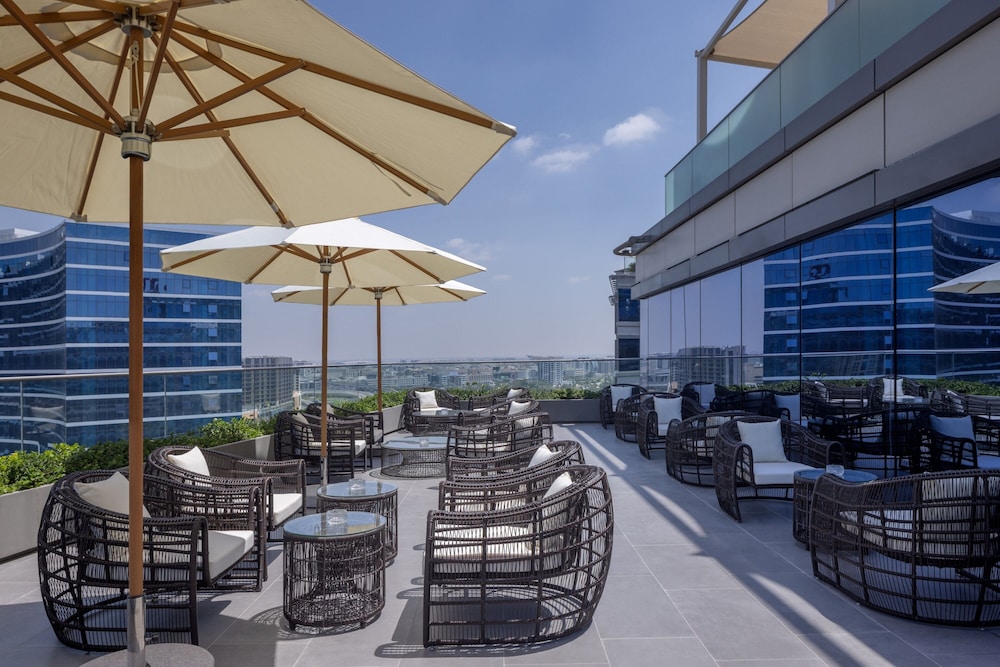 Marriott Marquis Dubai Creek — Restaurant & bars in Dubai