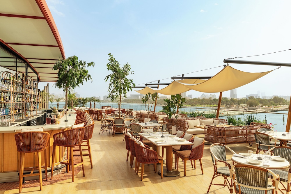 Marriott Marquis Dubai Creek — Restaurant & bars in Dubai