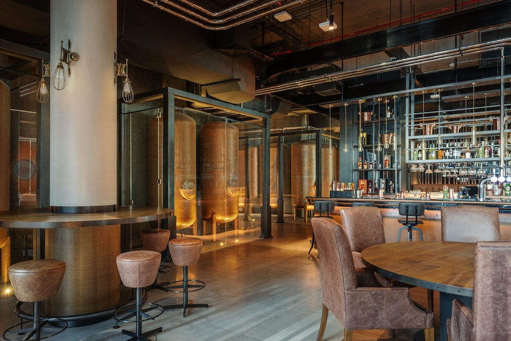 Marriott Marquis Dubai Creek — Restaurant & bars in Dubai