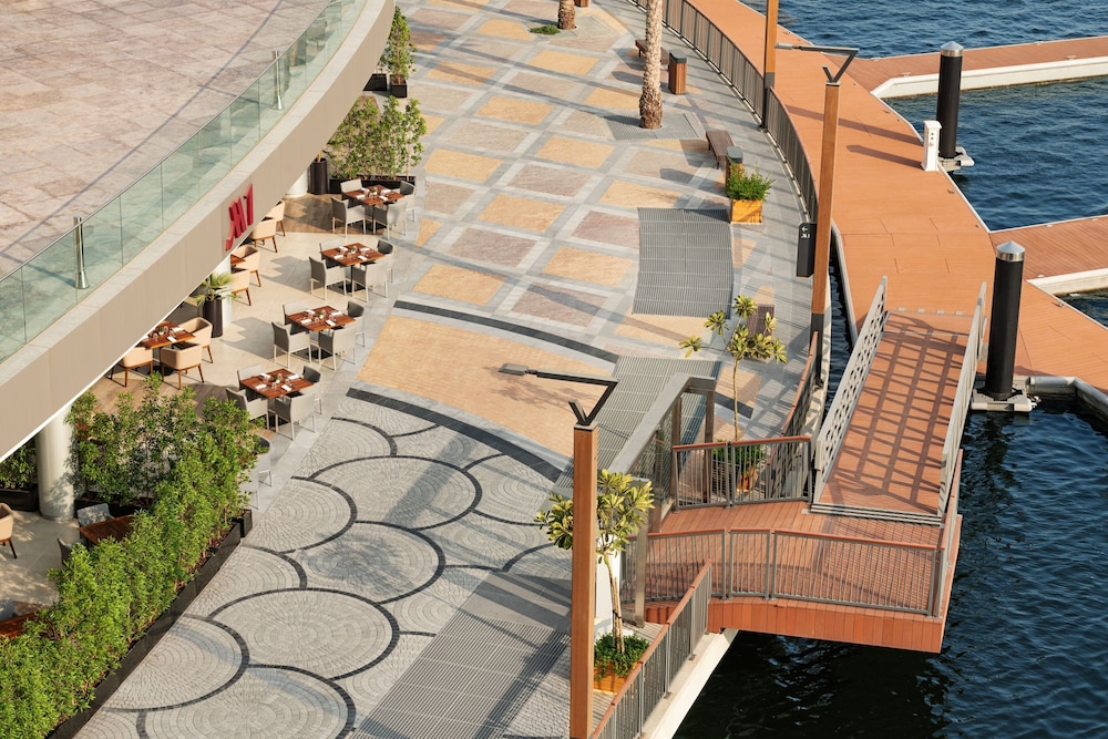 Marriott Marquis Dubai Creek — Restaurant & bars in Dubai