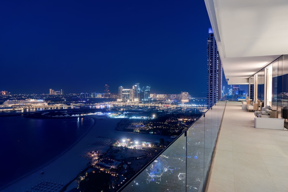 FIVE LUXE — Attractions in the area in Dubai