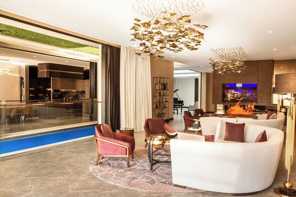 The Biltmore Hotel Villas, Dubai — Restaurant & bars in Dubai