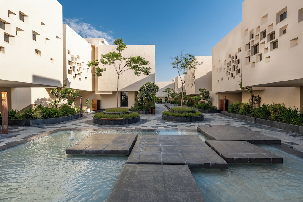 The Biltmore Hotel Villas, Dubai — Hotel building in Dubai