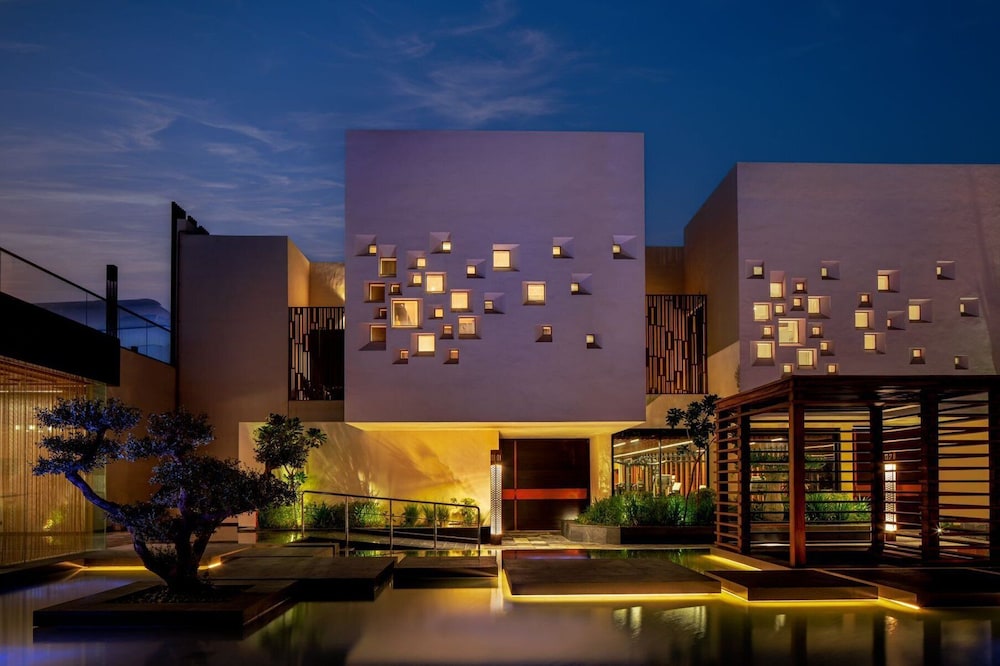 The Biltmore Hotel Villas, Dubai — Hotel building in Dubai