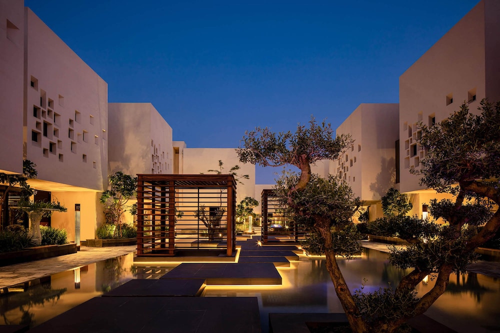 The Biltmore Hotel Villas, Dubai — Hotel building in Dubai