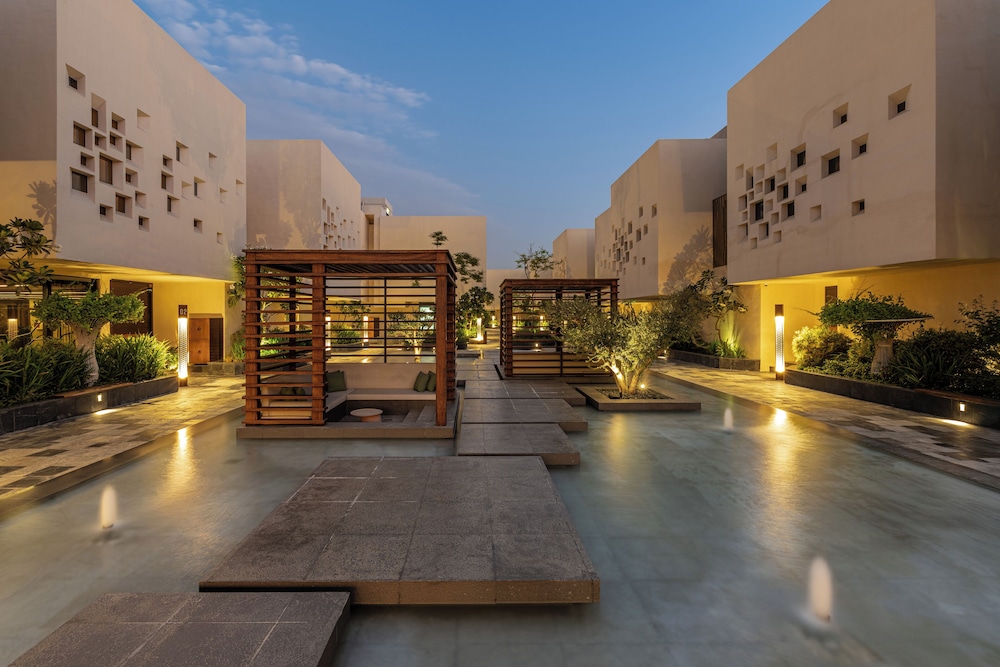 The Biltmore Hotel Villas, Dubai — Hotel building in Dubai
