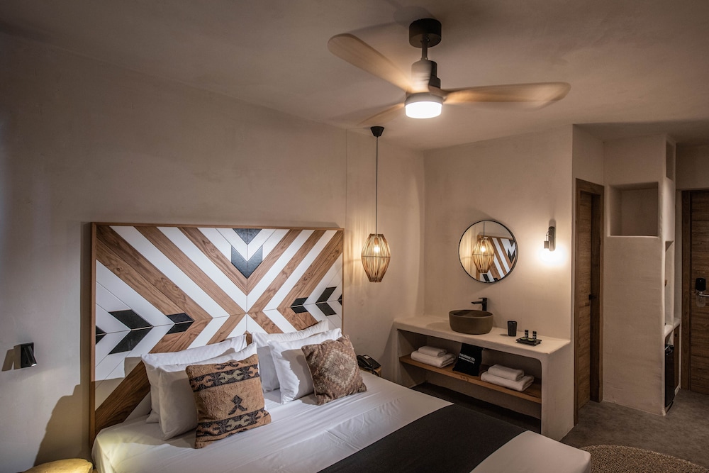 Indigo Inn Casa - Adults Only — Hotel rooms in Hersonissos