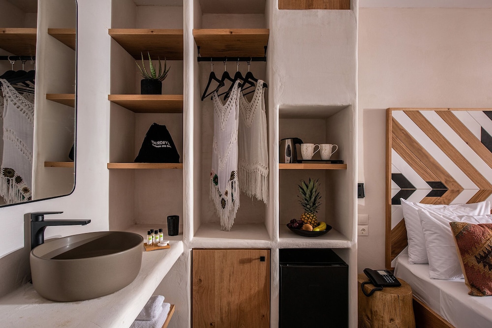 Indigo Inn Casa - Adults Only — Hotel rooms in Hersonissos