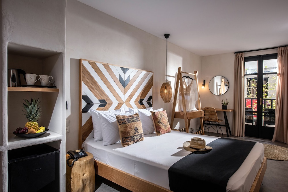 Indigo Inn Casa - Adults Only — Hotel rooms in Hersonissos